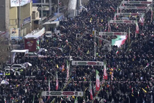 iran-epeteios epanastasis
